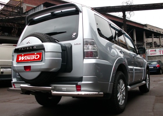 Установка навесного оборудования Mitsubishi PAJERO IV 06-